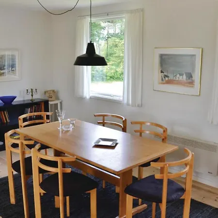 Stunning Home In Hirtshals With Wifi